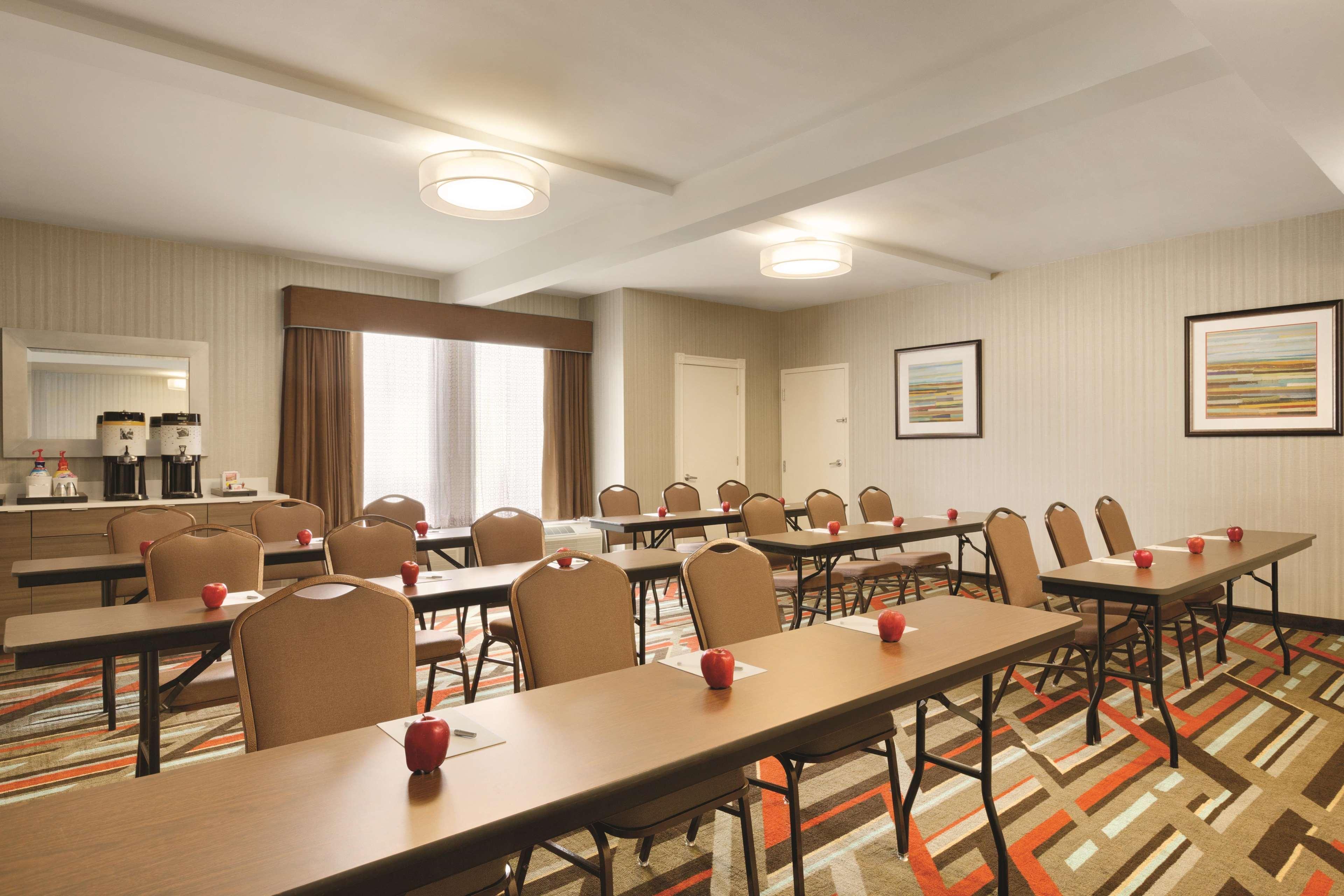 Hampton Inn Atlanta-Buckhead Bagian luar foto