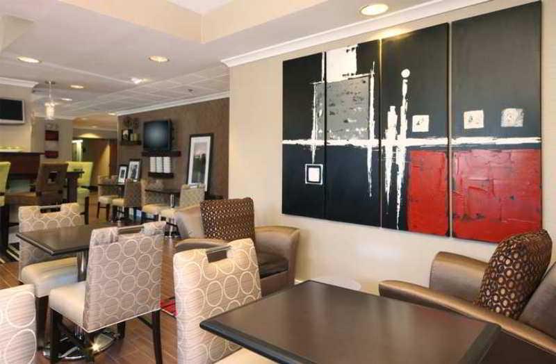 Hampton Inn Atlanta-Buckhead Bagian luar foto